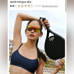 NWT- Alo yoga- - Small -Airlift Intrigue Bra ONLY